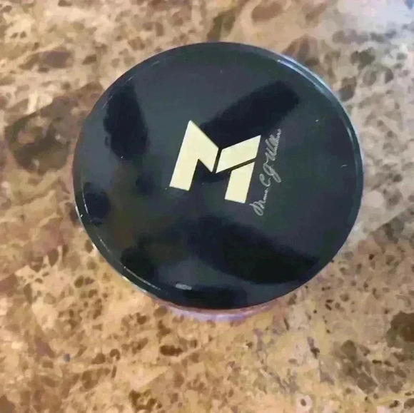 Madam by madam CJ Walker humidity shield styling gel NEW - Picture 2 of 3